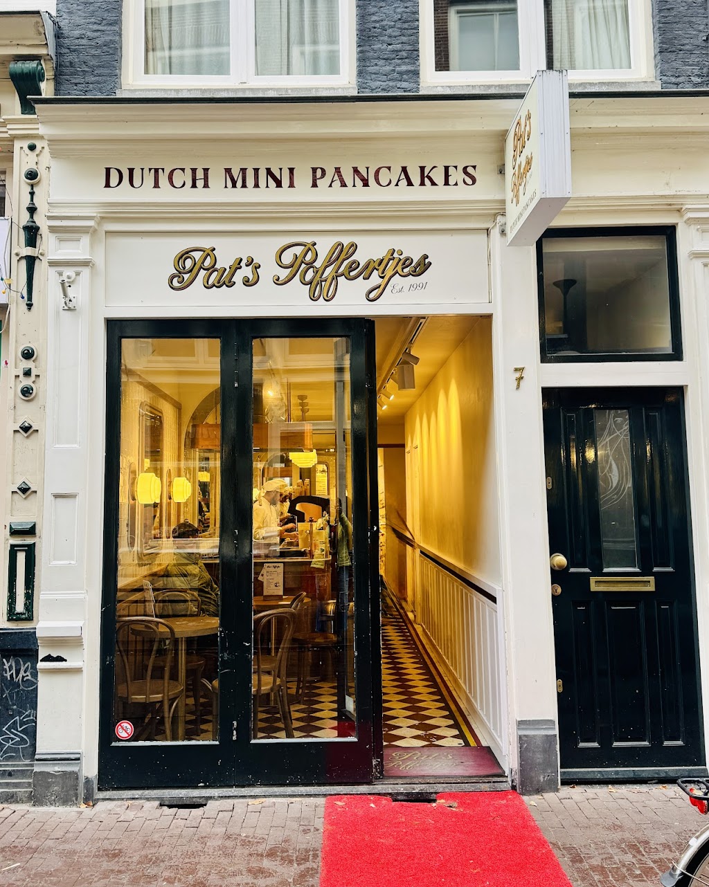 Pat's Poffertjes