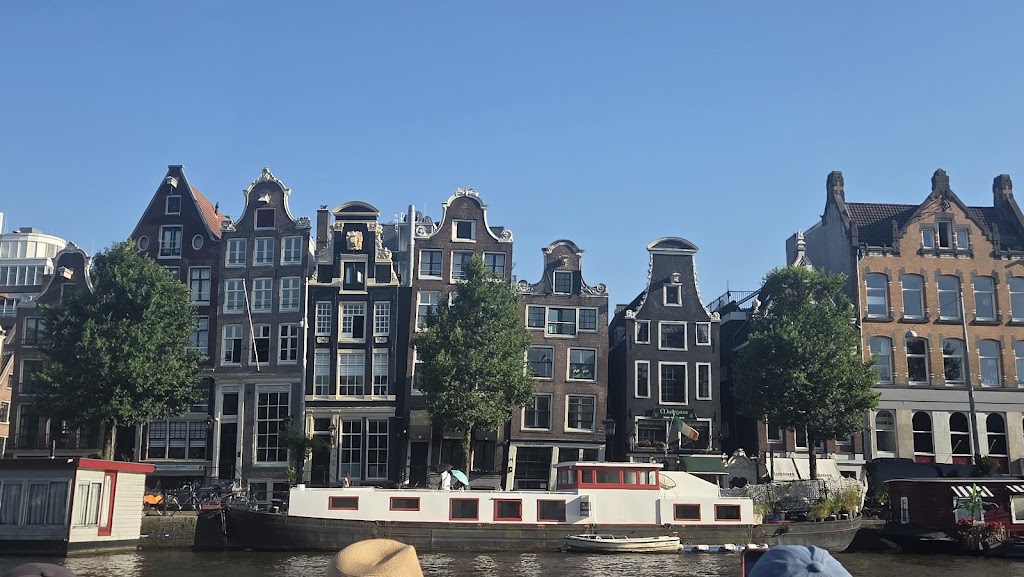 Captain Jack Amsterdam - Central Station